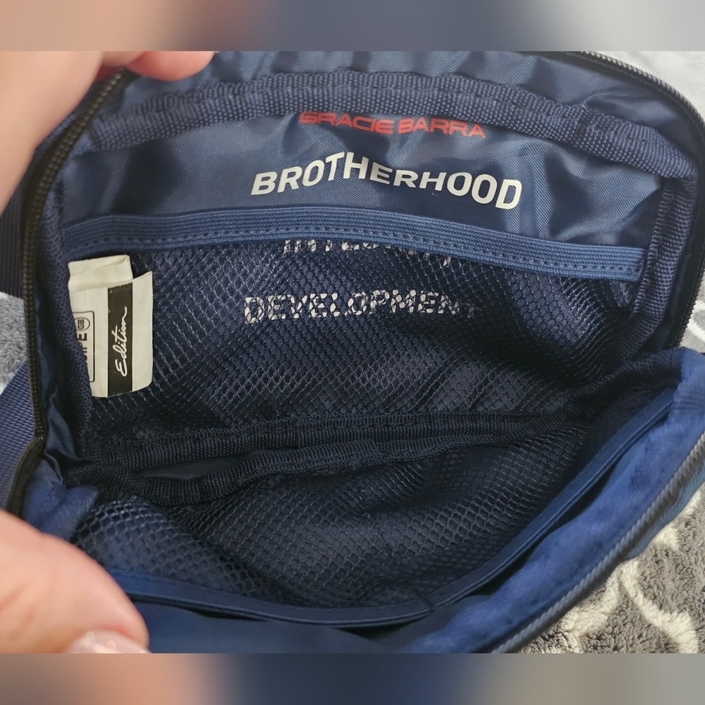 Gracie Barra Fanny Pack Navy Blue Jiu- Jitsu Belt Bag - Picture 4 of 5